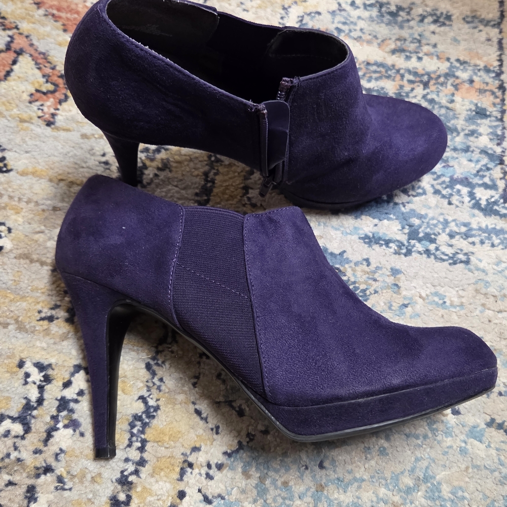 Elegant Purple Women's Ankle Boots - Picture 2 of 7